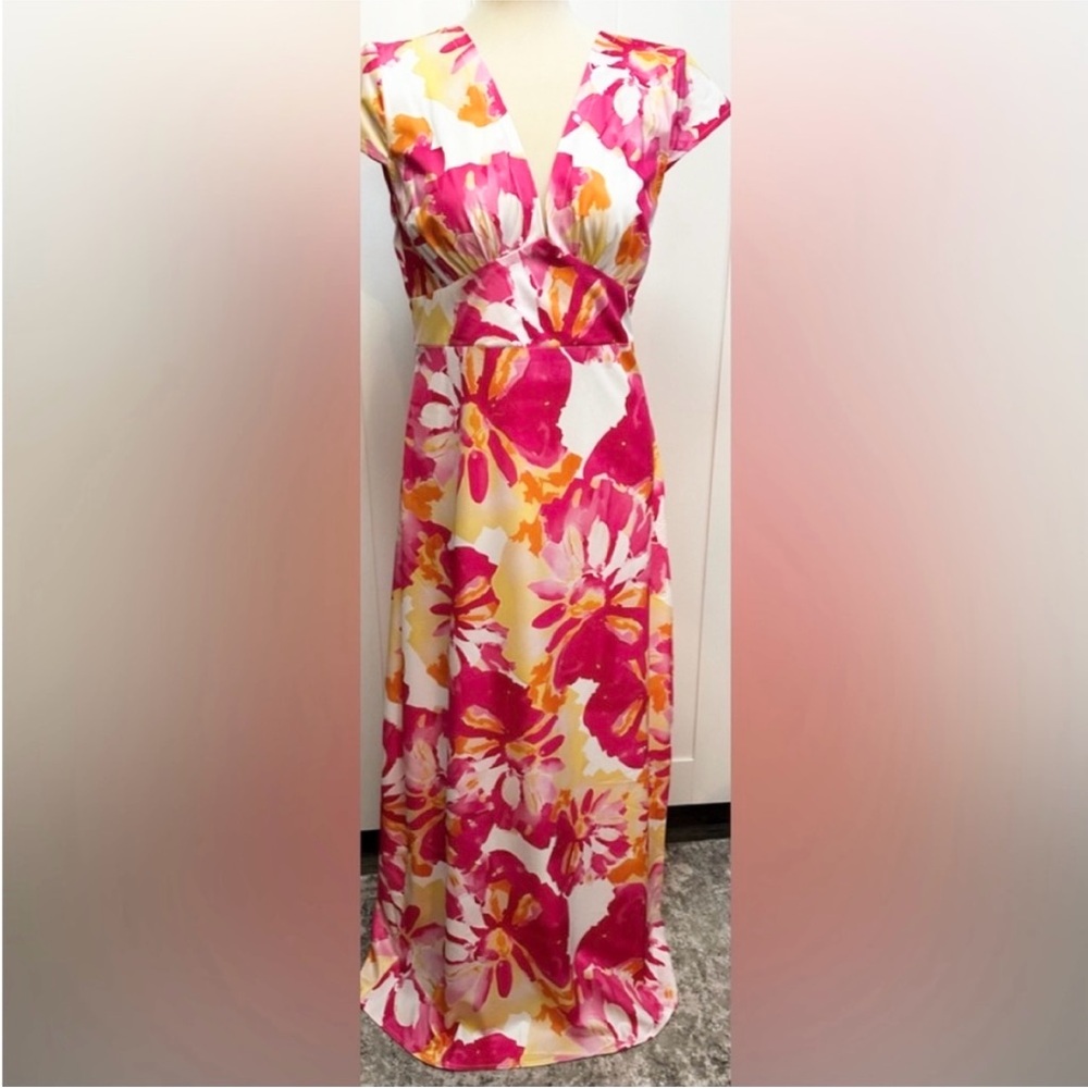 Floral Print Maxi Dress With Short Sleeve & Twist Back Accent Sz LG NEW!